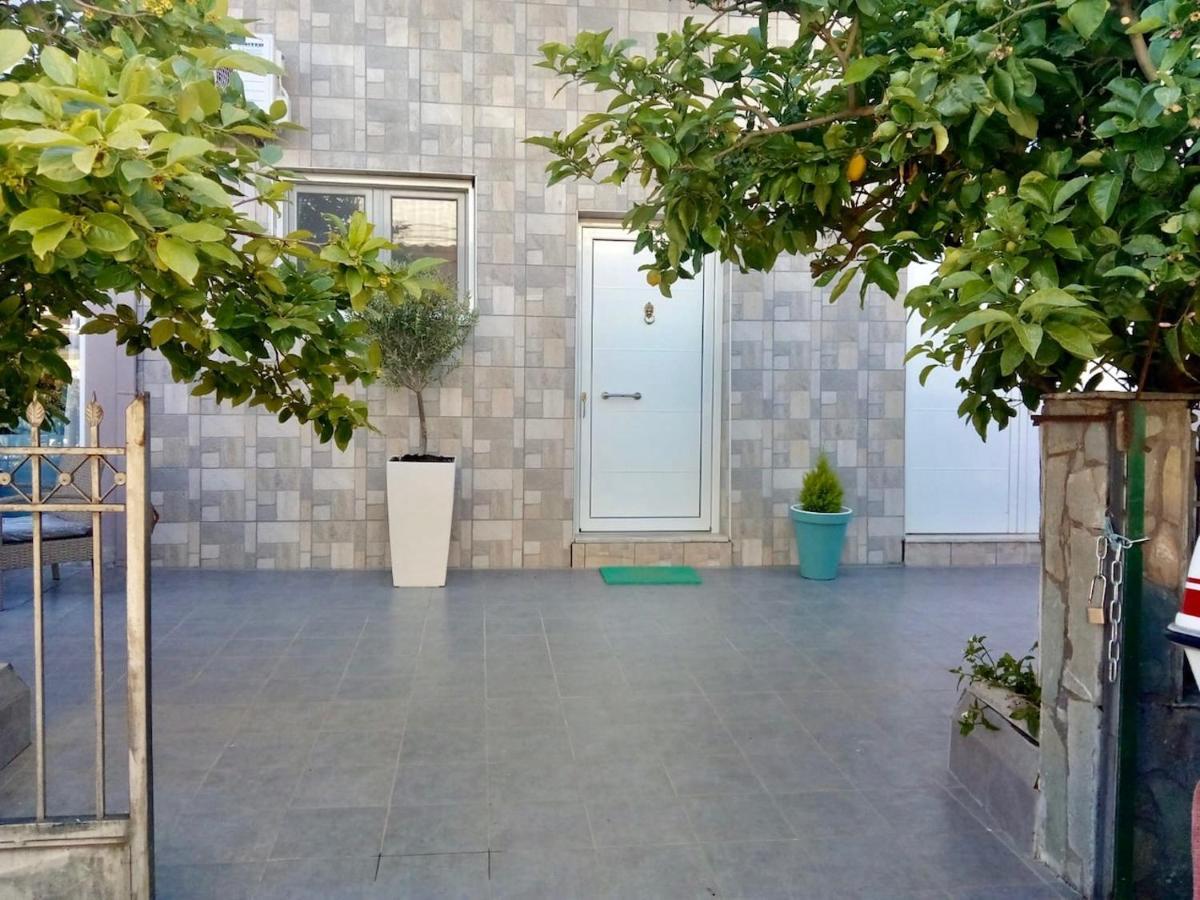Vonitsa Loft Apartment 1 Buitenkant foto